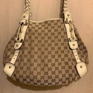 Gucci GG Canvas Pelham Shoulder Bag with Dustbag